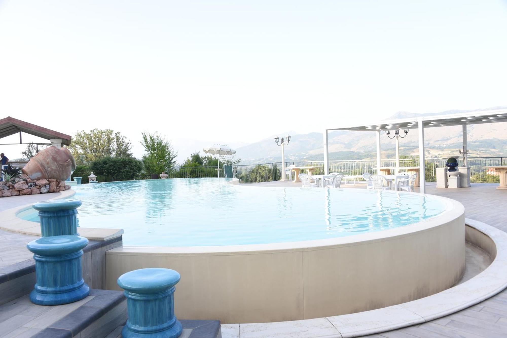 Bosco D'Olmi Country House Sant'Andrea del Garigliano Eksteriør billede