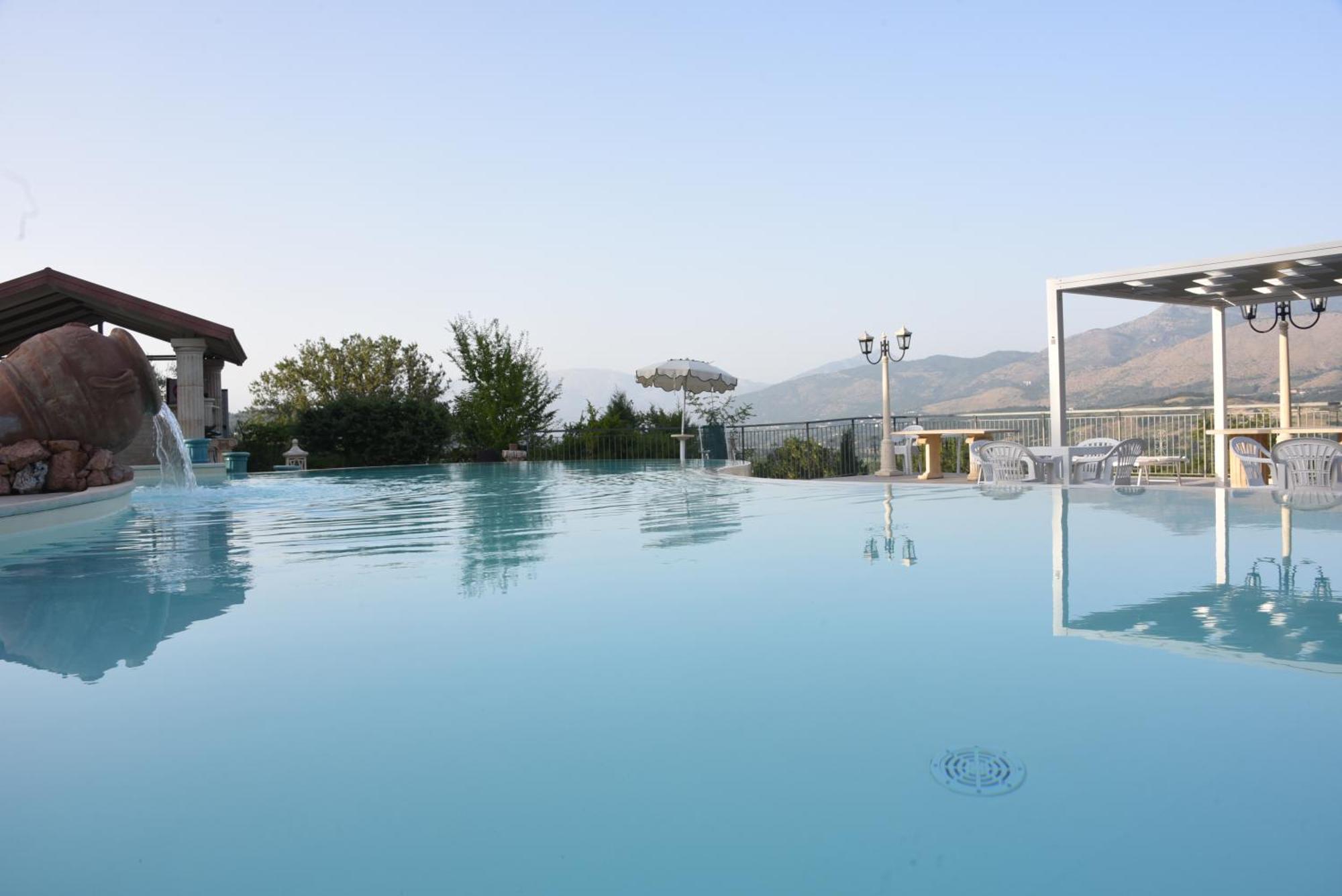 Bosco D'Olmi Country House Sant'Andrea del Garigliano Eksteriør billede