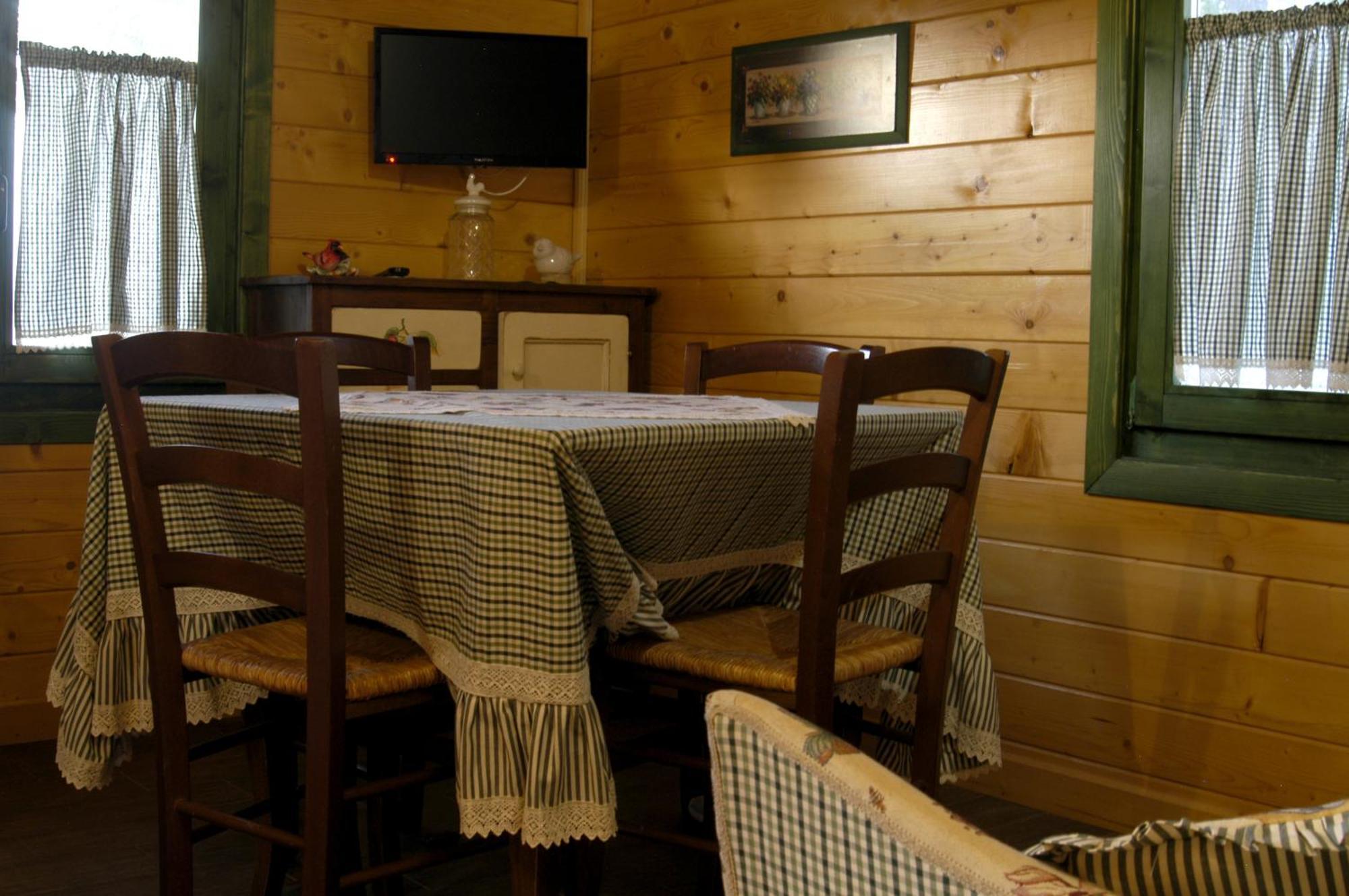 Bosco D'Olmi Country House Sant'Andrea del Garigliano Eksteriør billede