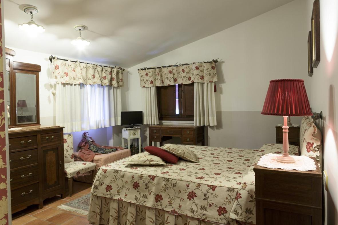 Bosco D'Olmi Country House Bed and Breakfast Sant'Andrea del Garigliano Eksteriør billede